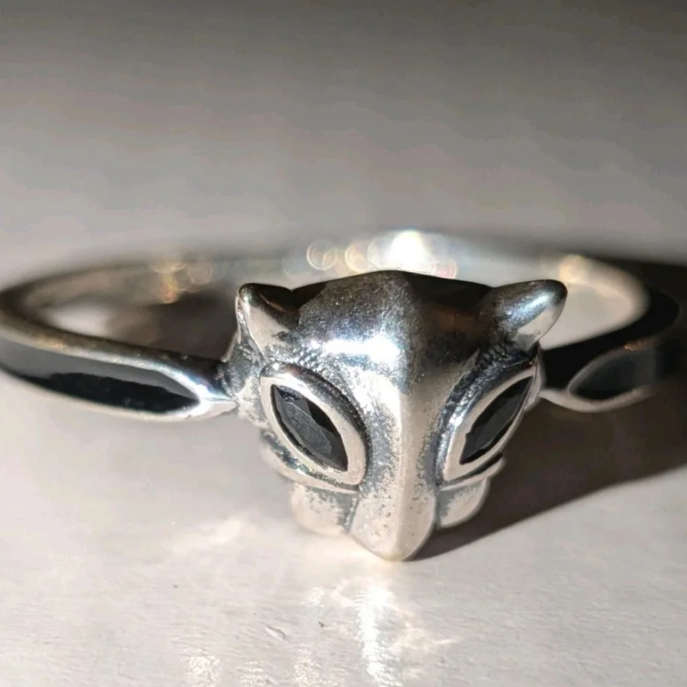 Women's Shiny Dainty Black Panther Wakanda Forever 925 Sterling Silver Ring Sz 7